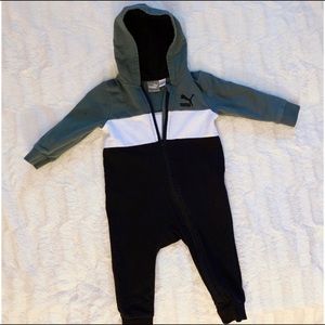 Baby clothes